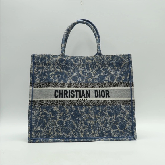 Dior Floral Blue Tote Bag - Picture 2 of 15